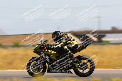 media/Apr-30-2023-CRA (Sun) [[020fcf5d43]]/Race 2-600 Expert Supersport/